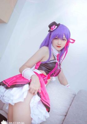 欧美贵妇黑高跟鞋50_BD日韩免费观看